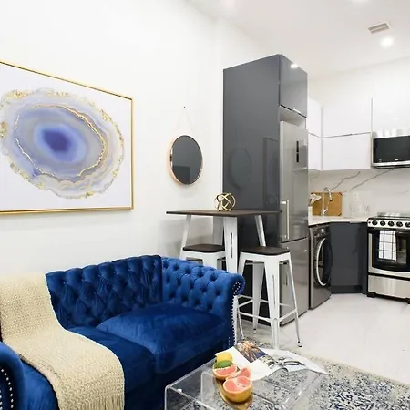 78-1D New Junior 1 Bedroom Prime Ues- Wd In Unit